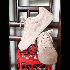 Brash Blush Pink Sneakers (Size 8)